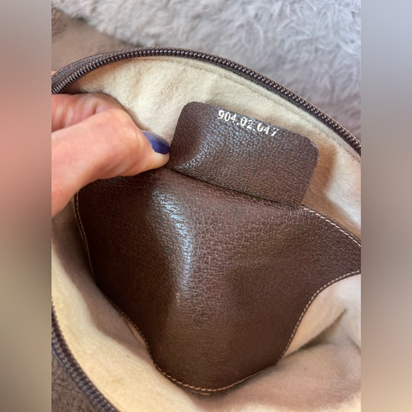 Gucci cherry lined sling bag - Picture 7 of 9